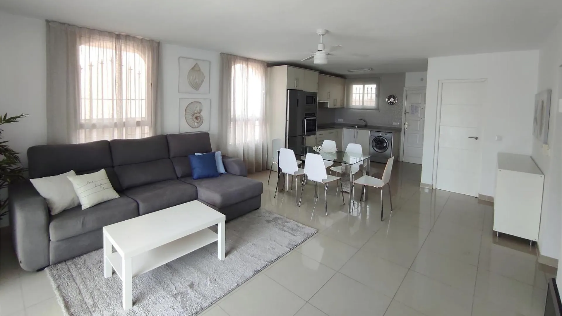 Villa DUPLEX C9 con PISCINA PRIVADA Callao Salvaje